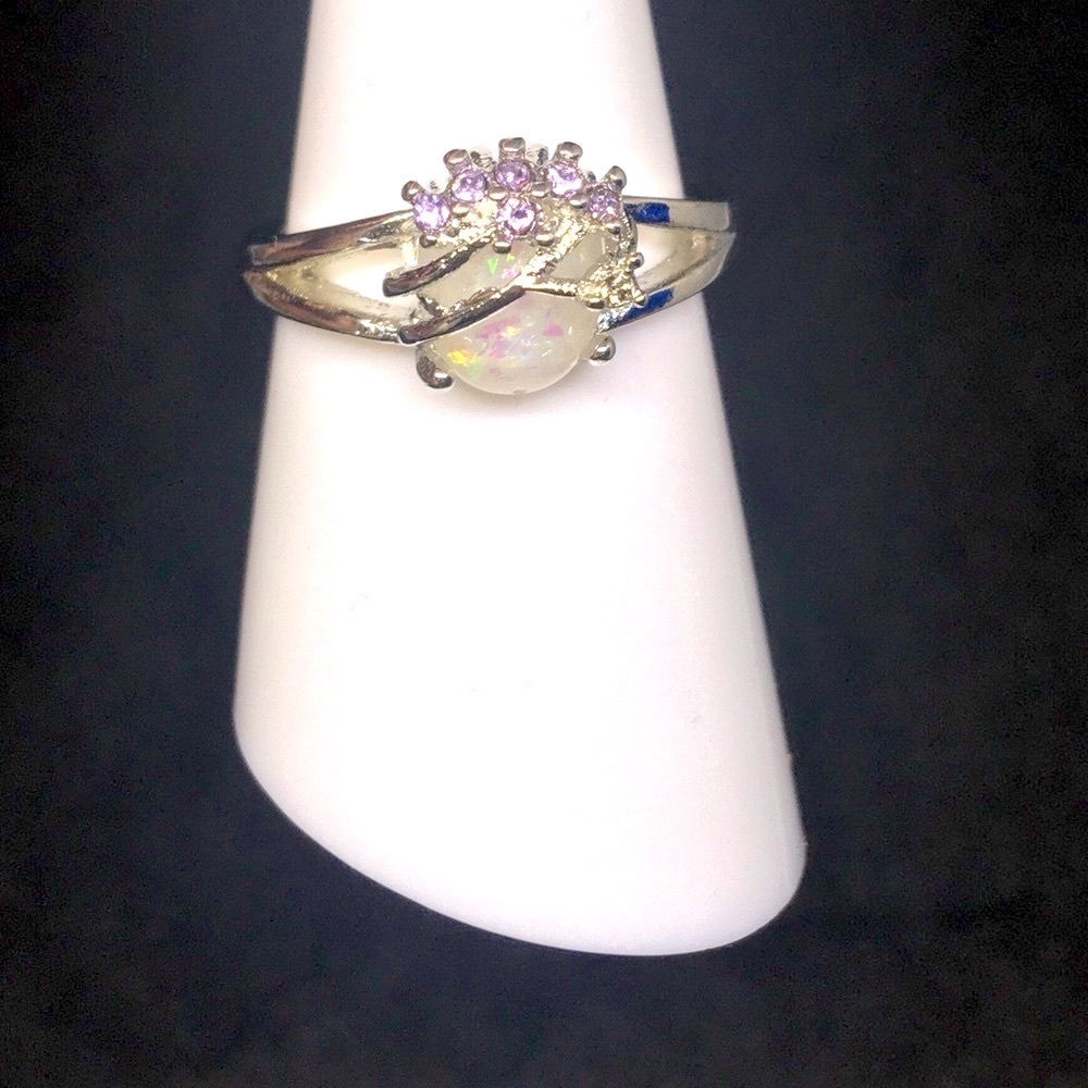 SS925 Australian Fire White Opal & Tree Branches With Purple Amethyst Ring